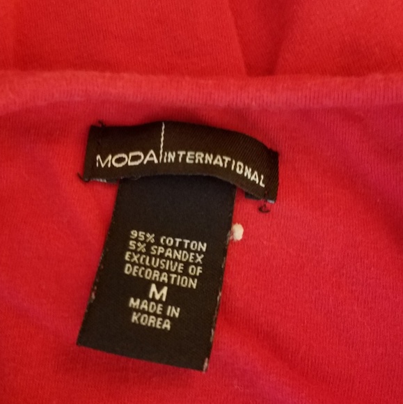 Moda INTERNATIONAL Red Top - Picture 5 of 5